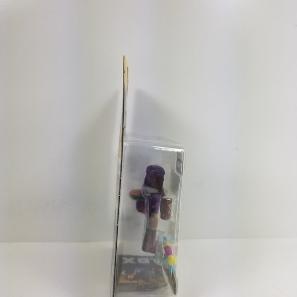 Roblox Celebrity Collection - Roblox High School: Spring Break Figure Pack - Picture 6 of 10
